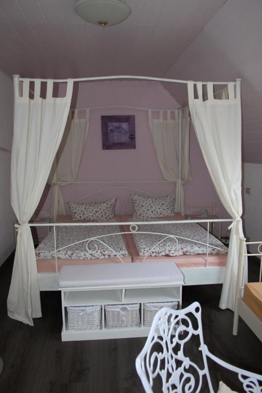 Hotel Krone Kappel الغرفة الصورة