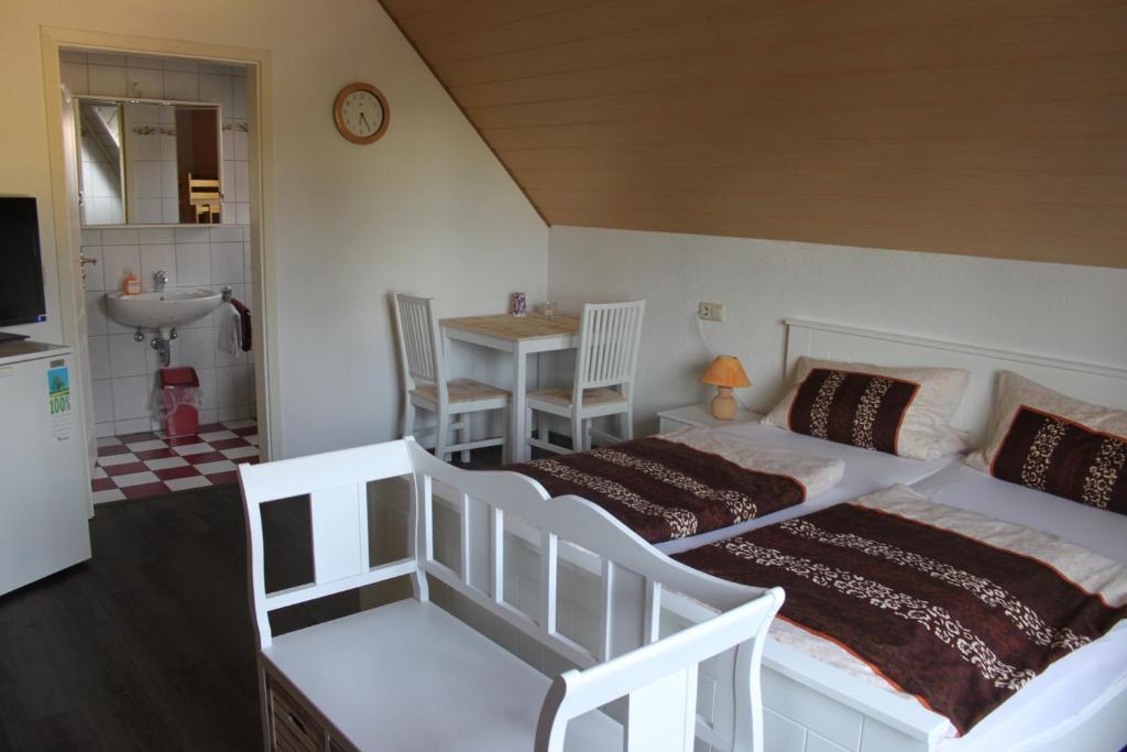 Hotel Krone Kappel الغرفة الصورة